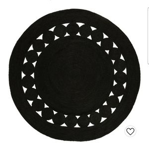 Noemi Solid Woven Round Rug - Safavieh